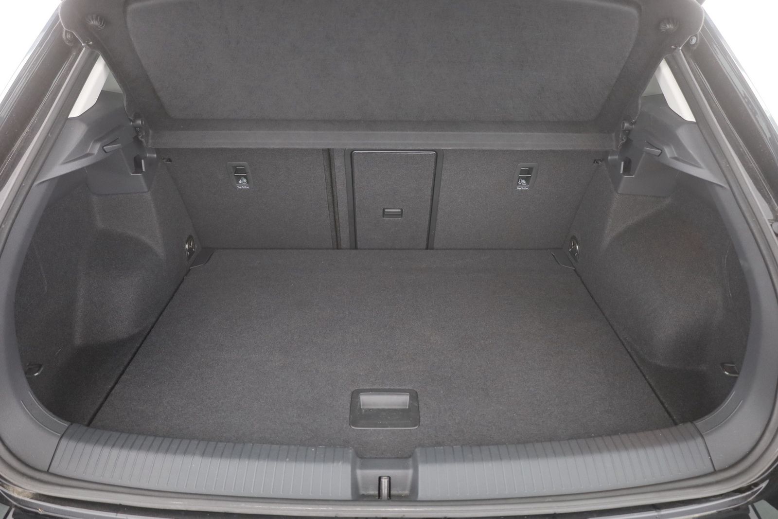 Volkswagen T-Roc 1.5 TSI DSG - Samsaru's Car Outlet