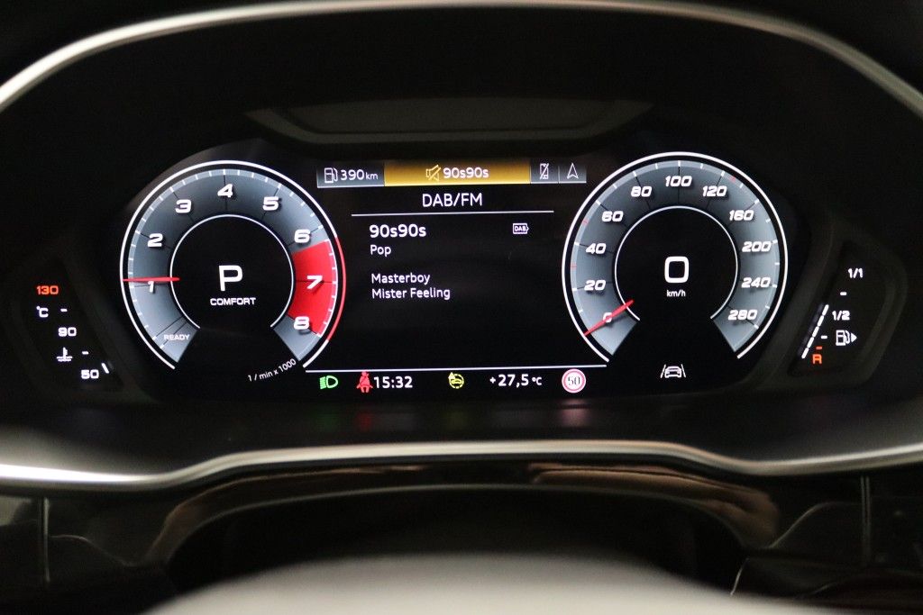 Audi Q3 40 TFSI quattro S line - Samsaru's Car Outlet