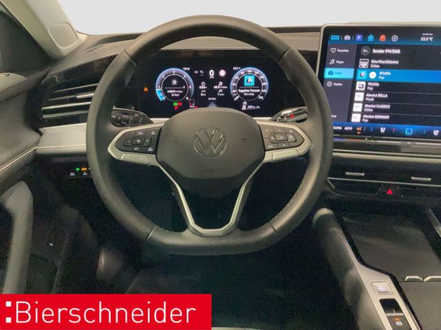 Volkswagen Passat Variant 2.0 TDI 4Mo Elegance AHK PANO STA