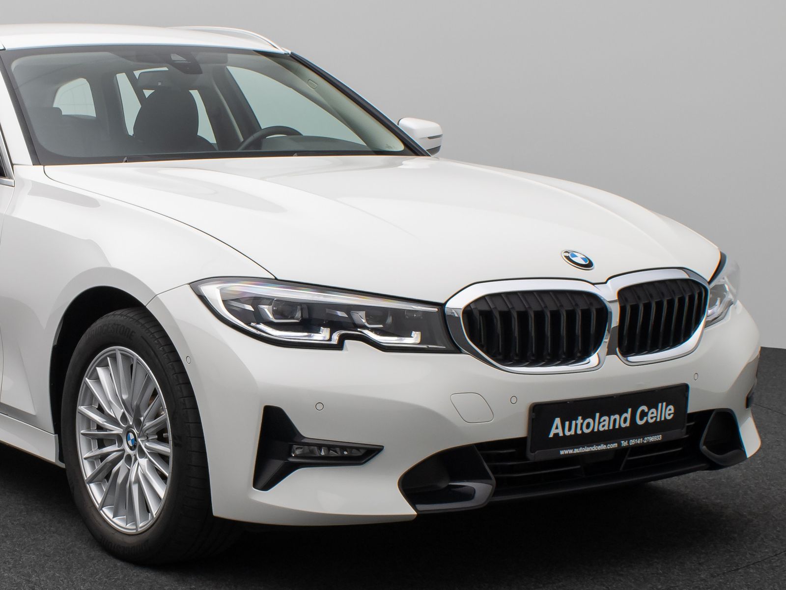 BMW 330e xD Sport Line - Samsaru's Car Outlet