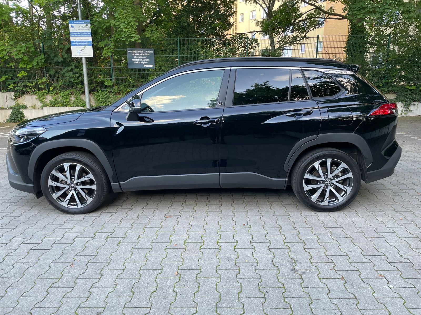 Toyota Corolla Cross Hybrid FWD Team Deutschland