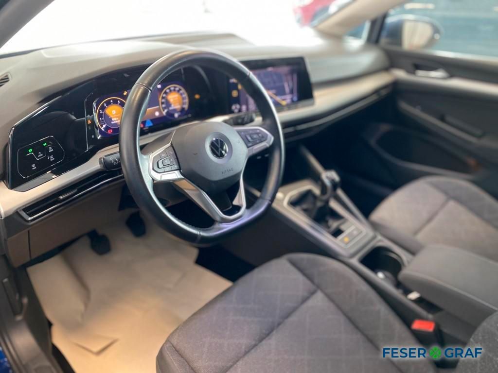 Volkswagen Golf VIII 1.5 TSI Life - Samsaru's Car Outlet