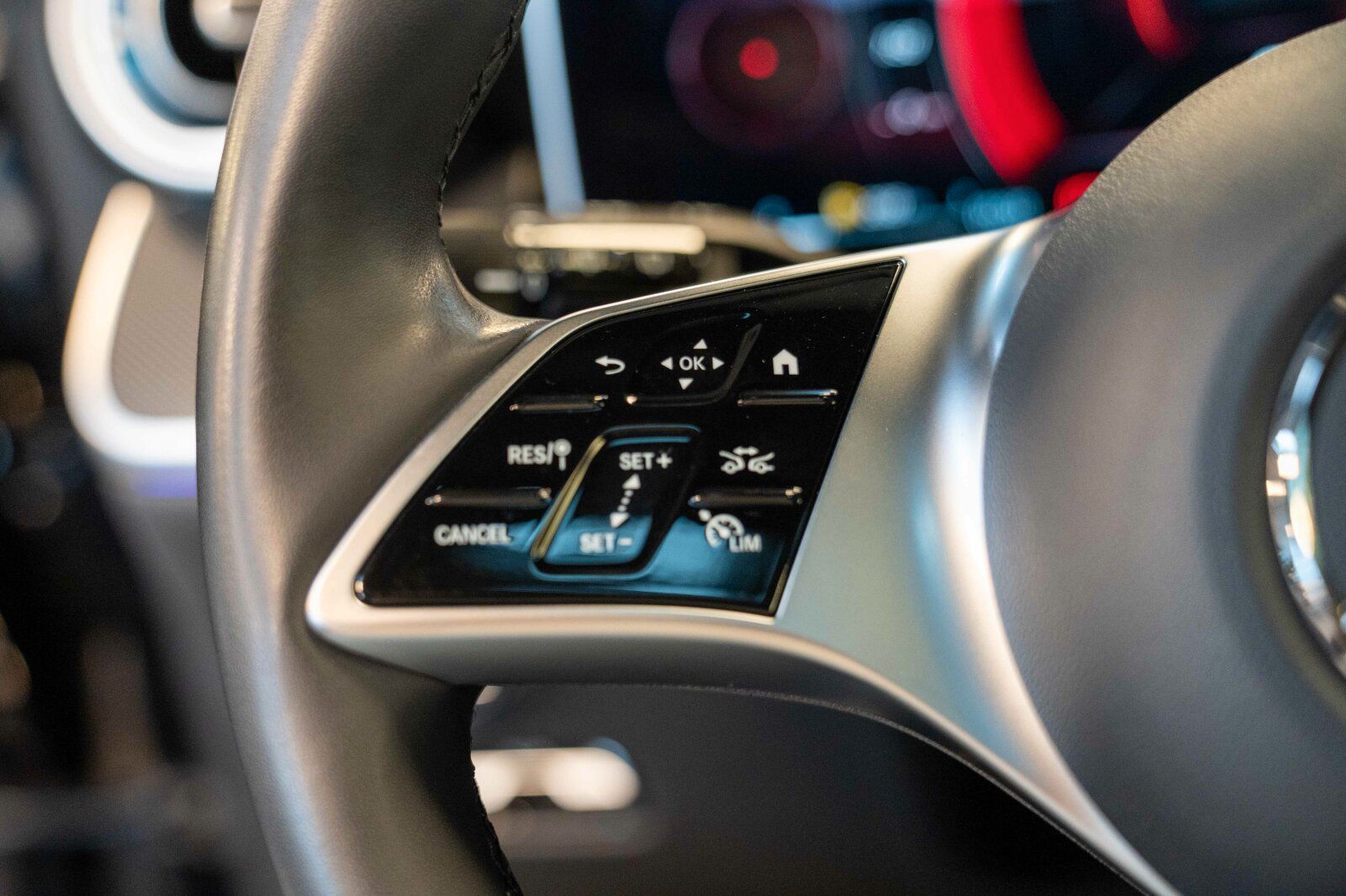 Mercedes-Benz GLC 220 d 4M AVANTGARDE Burmester Pano Sitzklima