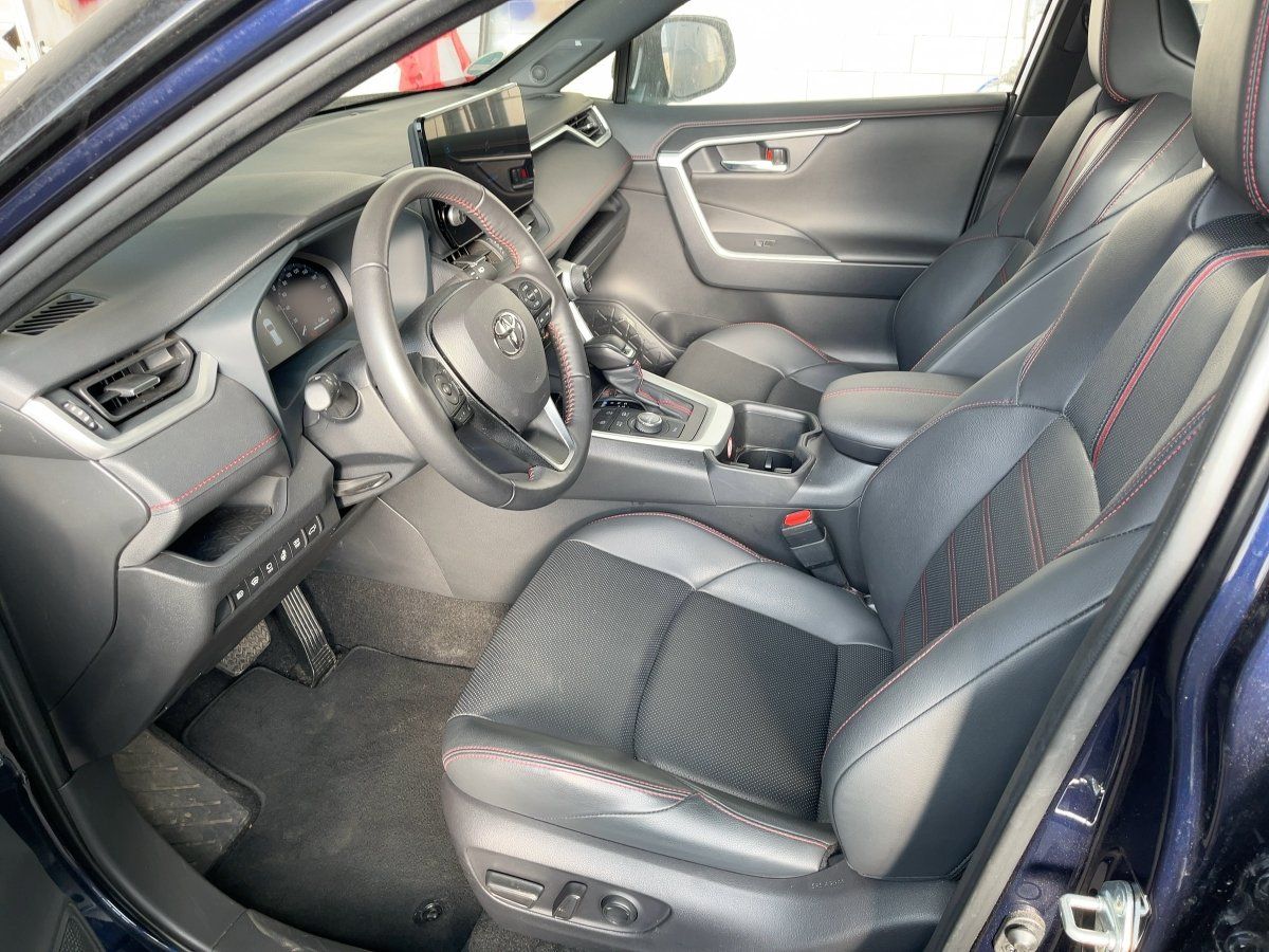 Toyota RAV4 2.5 Hybrid 4x4 Style LED+Navi+SHZ+Klima+360