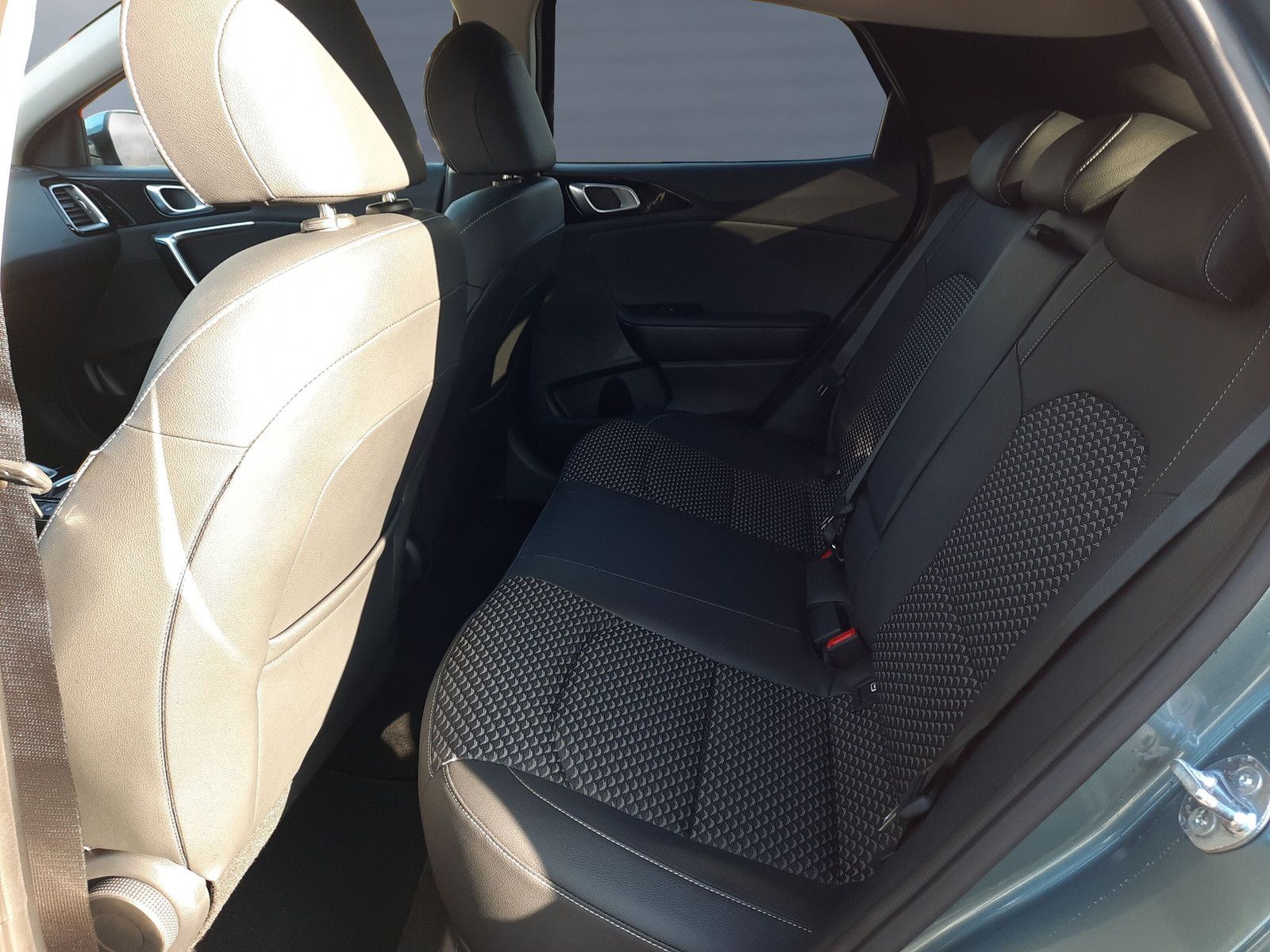 Kia XCeed 1.5 T GDI DCT Edition - Samsaru's Car Outlet