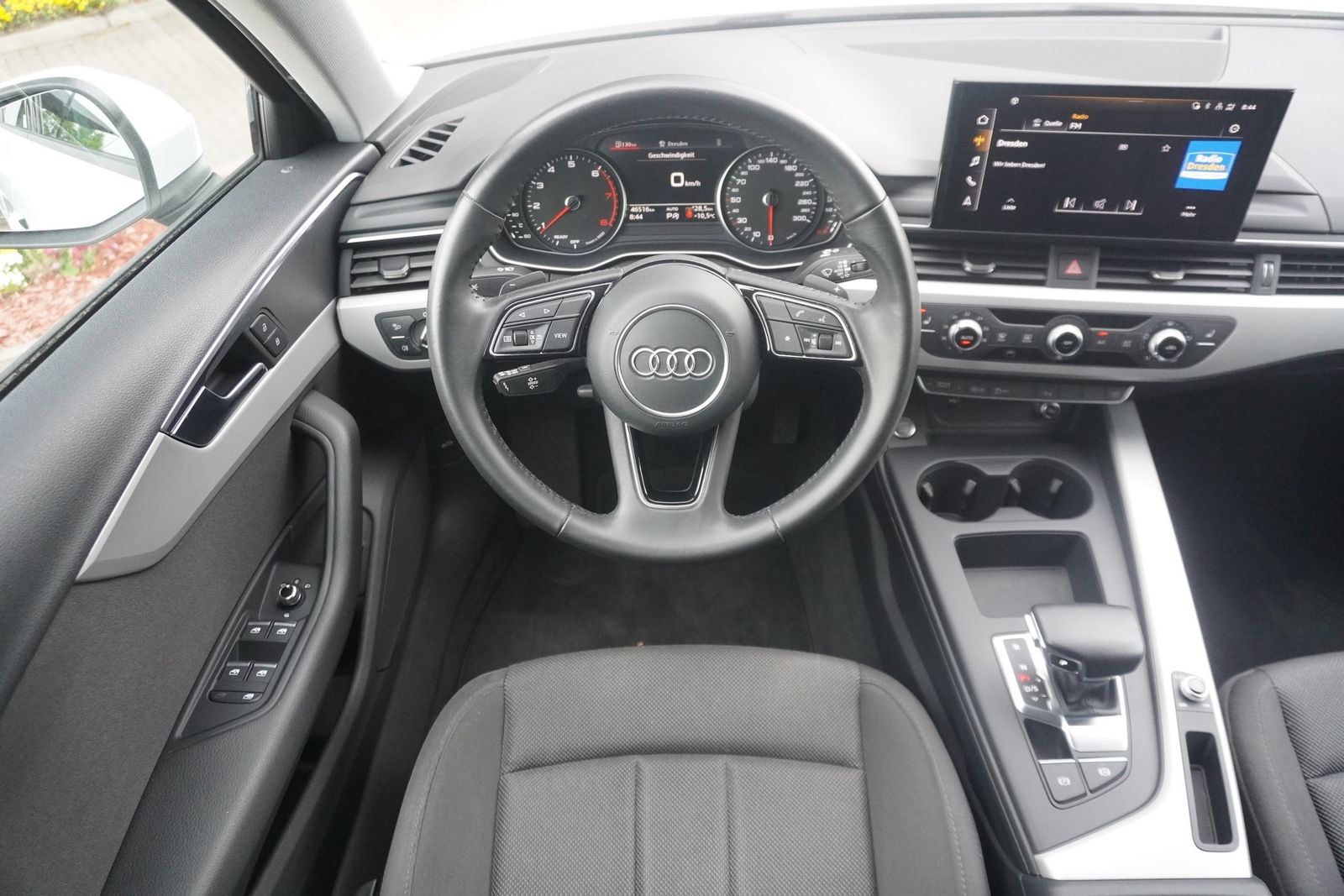 Audi A4 Avant 35 TFSI S-Tronic - Samsaru's Car Outlet