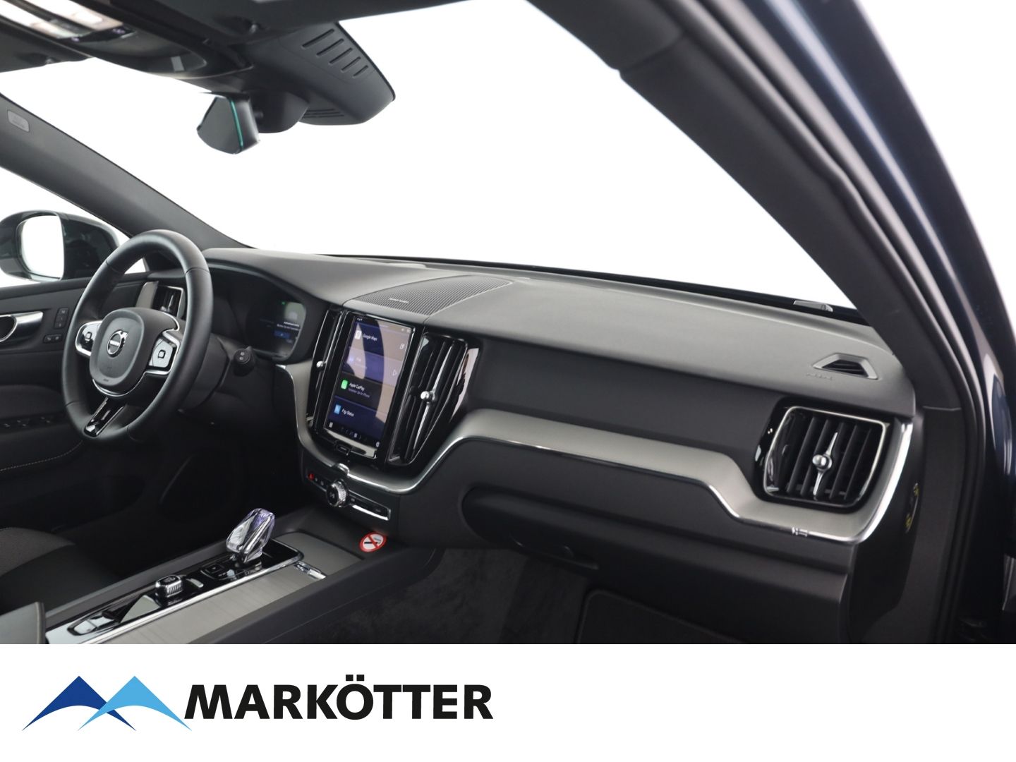 Volvo XC60 T6 Recharge Plug-In Hybrid AWD Plus Dark - Samsaru's Car Outlet