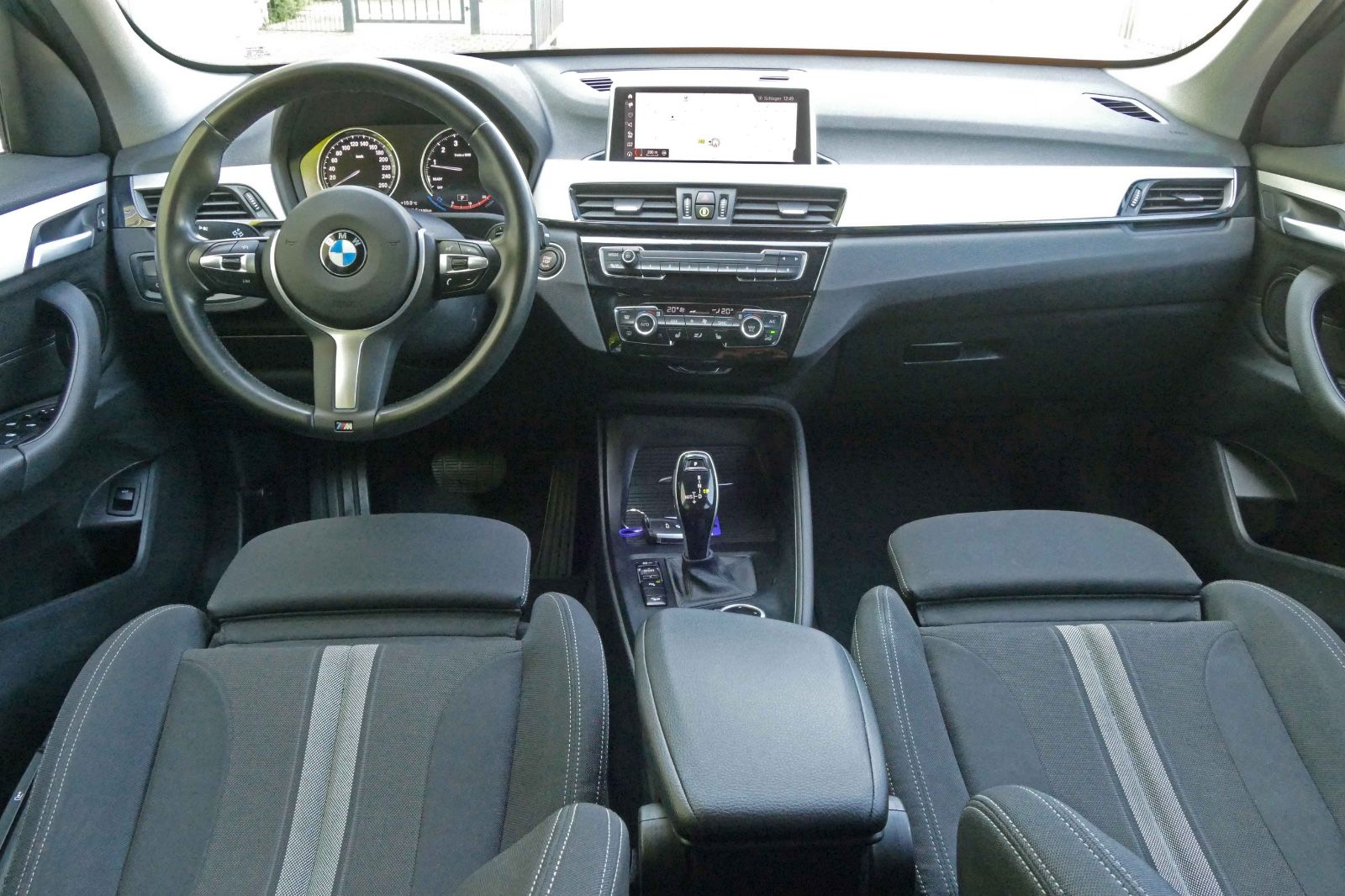 BMW X1 xDrive 20i Advantage - Samsaru's Car Outlet