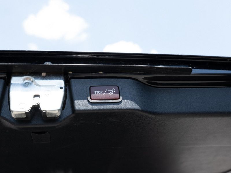 Mercedes-Benz V 300 AVANTGARDE 4x4 - Samsaru's Car Outlet