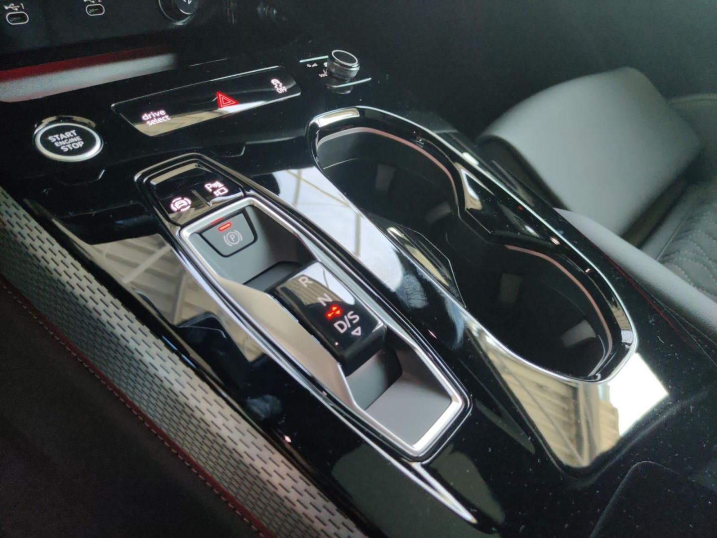 Audi A5 Limousine S-line quattro, AHK, Pano, Matrix,