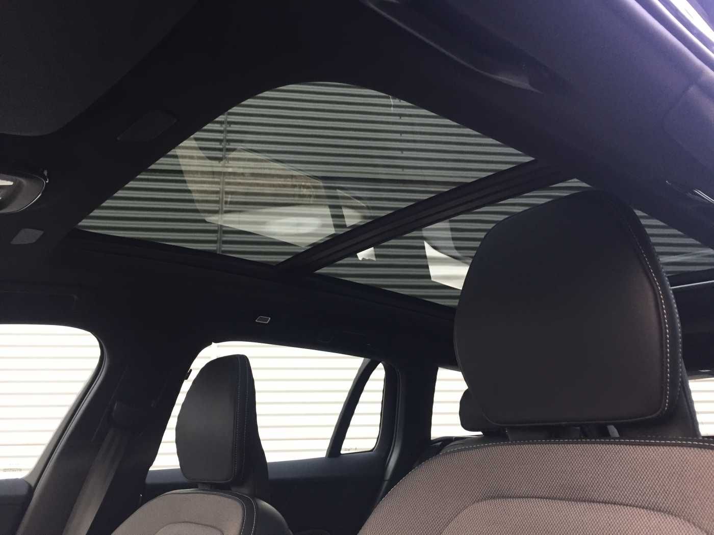 Volvo V60 V 60 T8 Ultra Dark Recharge Plug-In Hybrid A