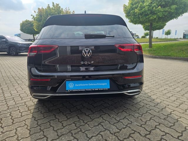 Volkswagen Golf VIII Style - Samsaru's Car Outlet