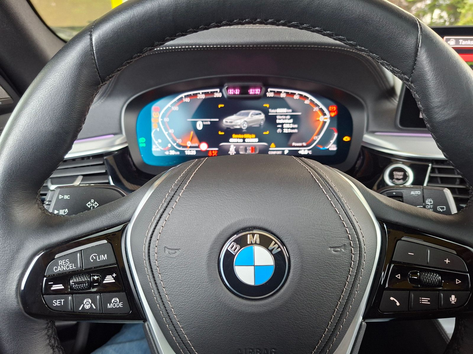 BMW 530d xDrive Touring LuxuryLine+360°CAM+PANO+ACC+