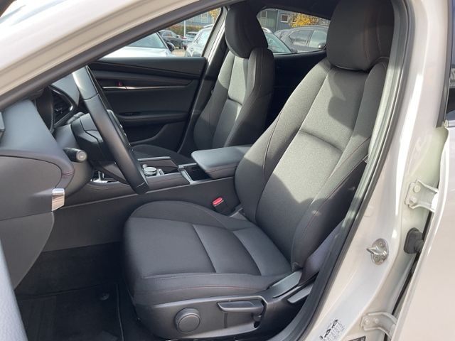 Mazda 3 G122 Homura ACC HUD Kamera Navi 18"