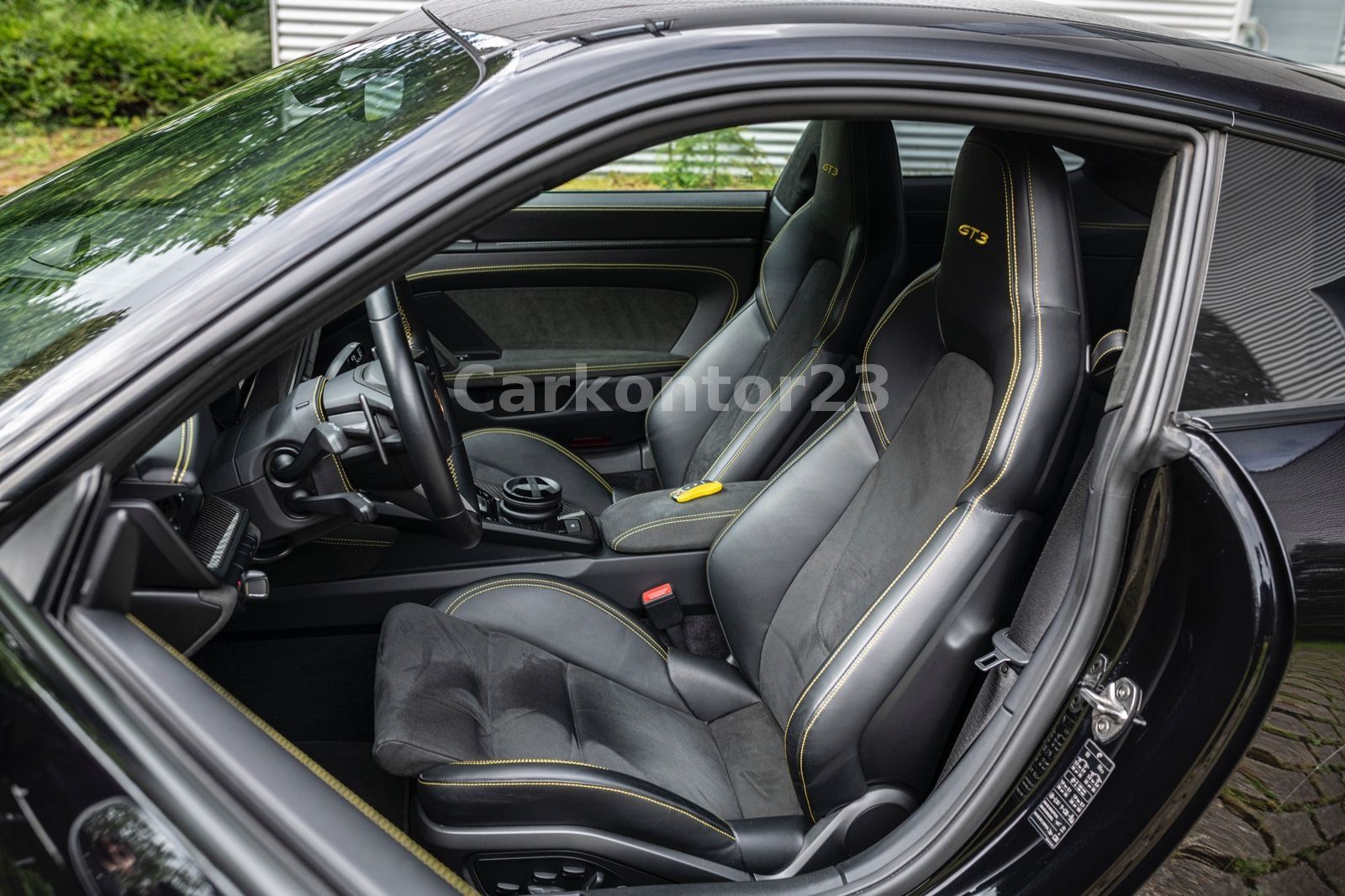 Porsche 992 GT3 - Samsaru's Car Outlet