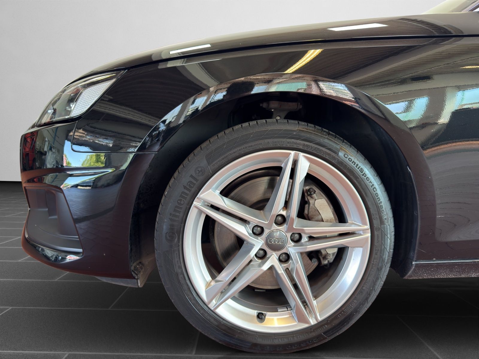 Audi A4 Avant 45 TFSI quattro S tronic - Samsaru's Car Outlet