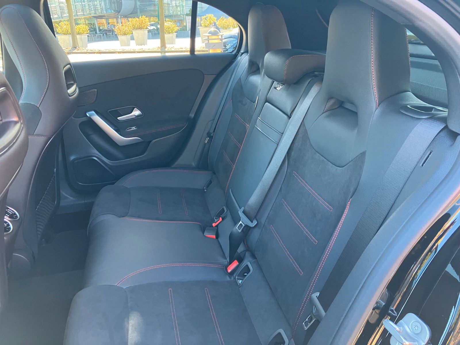 Mercedes-Benz A 250 e AMG - Samsaru's Car Outlet