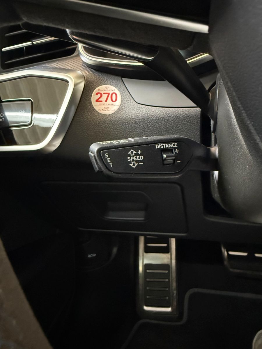 Audi RS 6 Avant 4.0 TFSI Quattro*22"* LUFT*EXCLUSIVE*