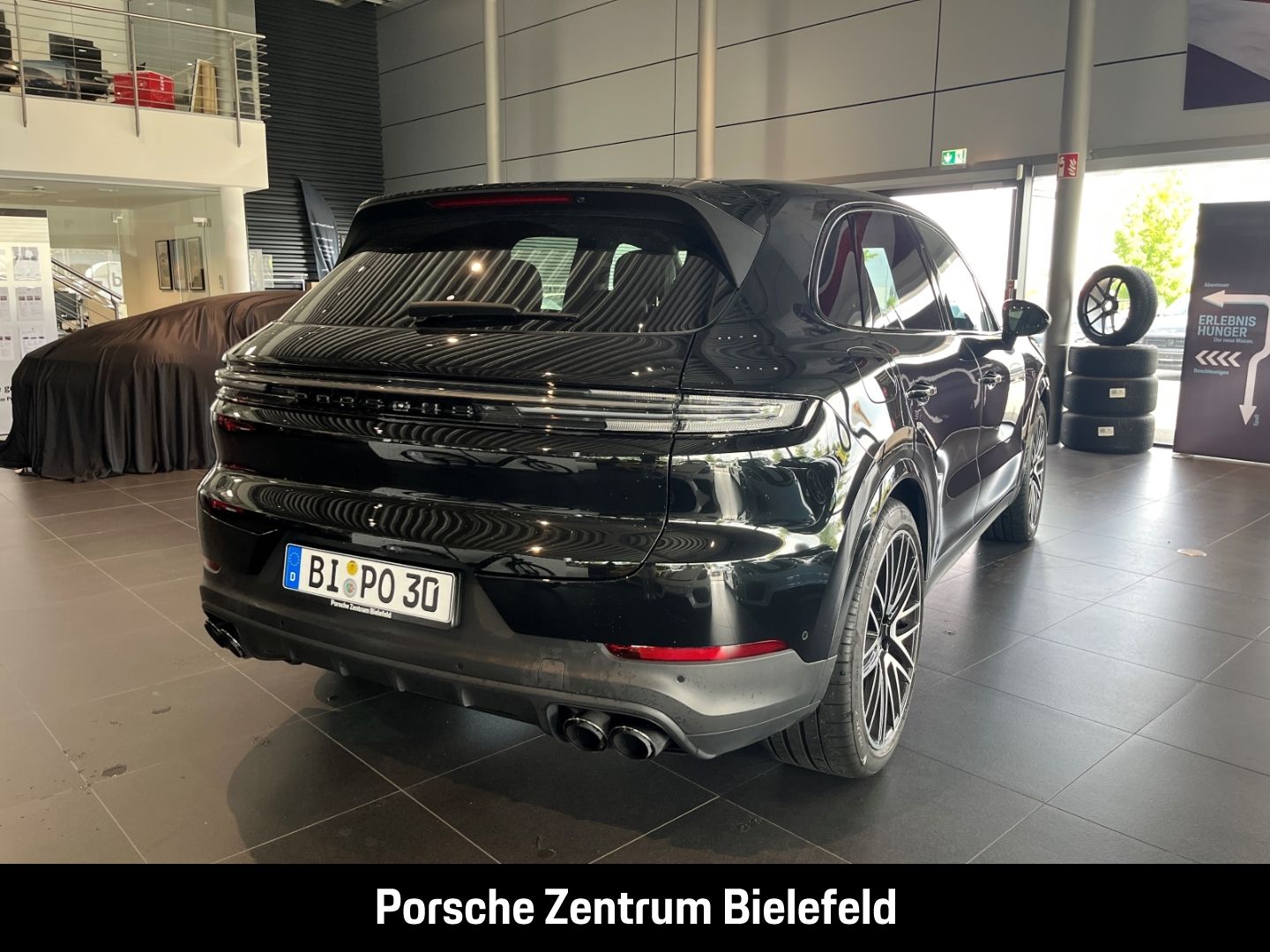 Porsche Cayenne BOSE LED-Matrix Panoramadach Luftfederun