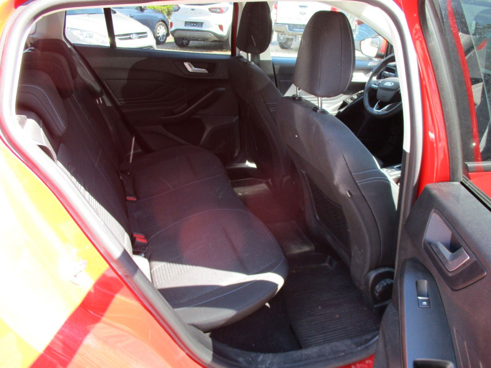 Ford Focus Turnier 1.0 EcoBoost ACTIVE - Samsaru's Car Outlet