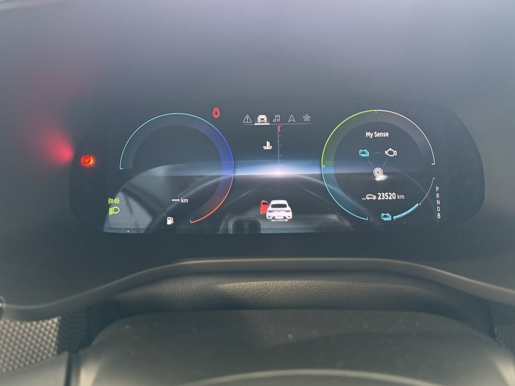 Renault Arkana INTENS E-TECH 145 - Samsaru's Car Outlet