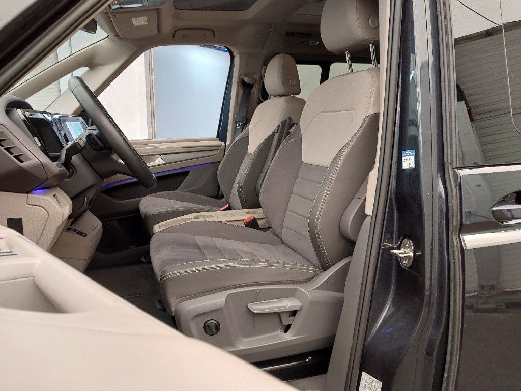 Volkswagen T7 Multivan 2.0 TDI DSG Style - Samsaru's Car Outlet