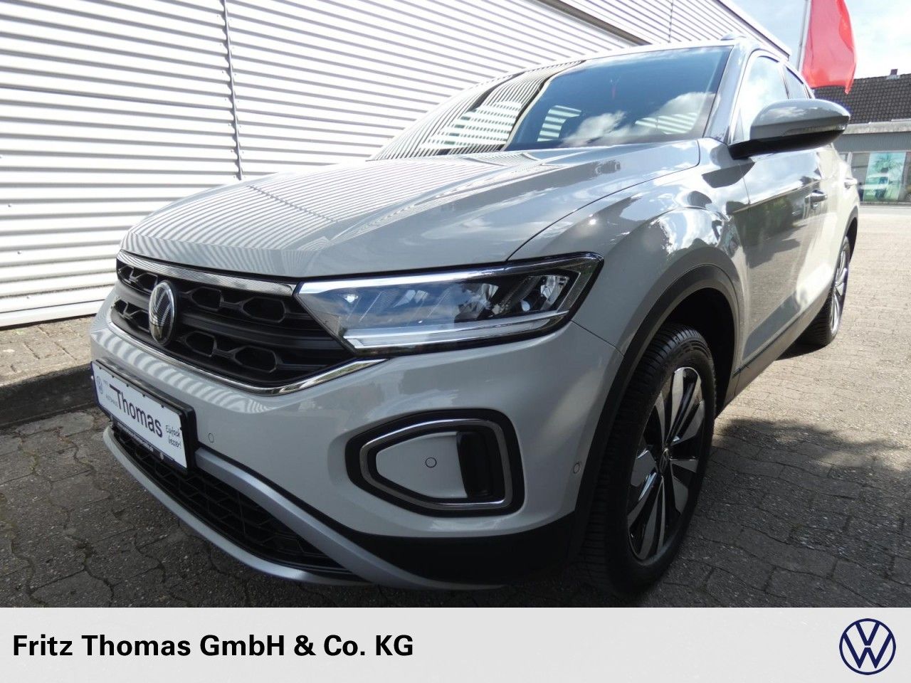 Volkswagen T-Roc 2.0 TDI DSG Move - Samsaru's Car Outlet