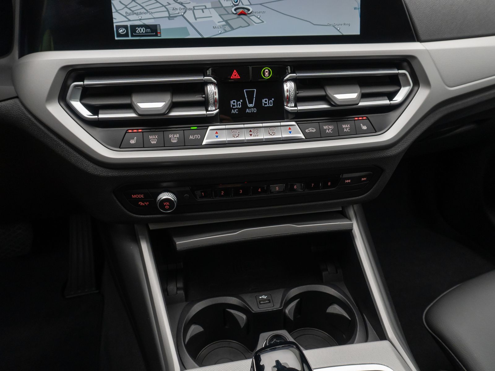 BMW 320i Sport - Samsaru's Car Outlet