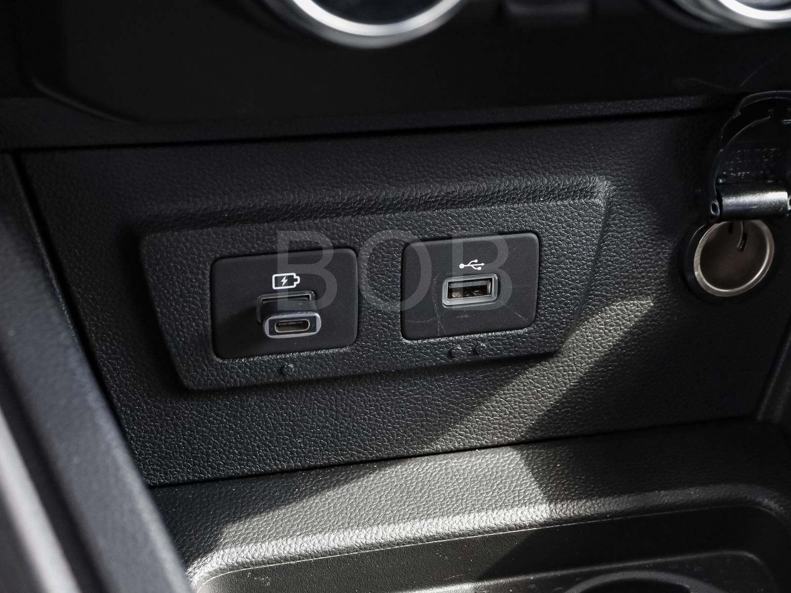 Dacia Duster Prestige TCe 150 EDC - Samsaru's Car Outlet