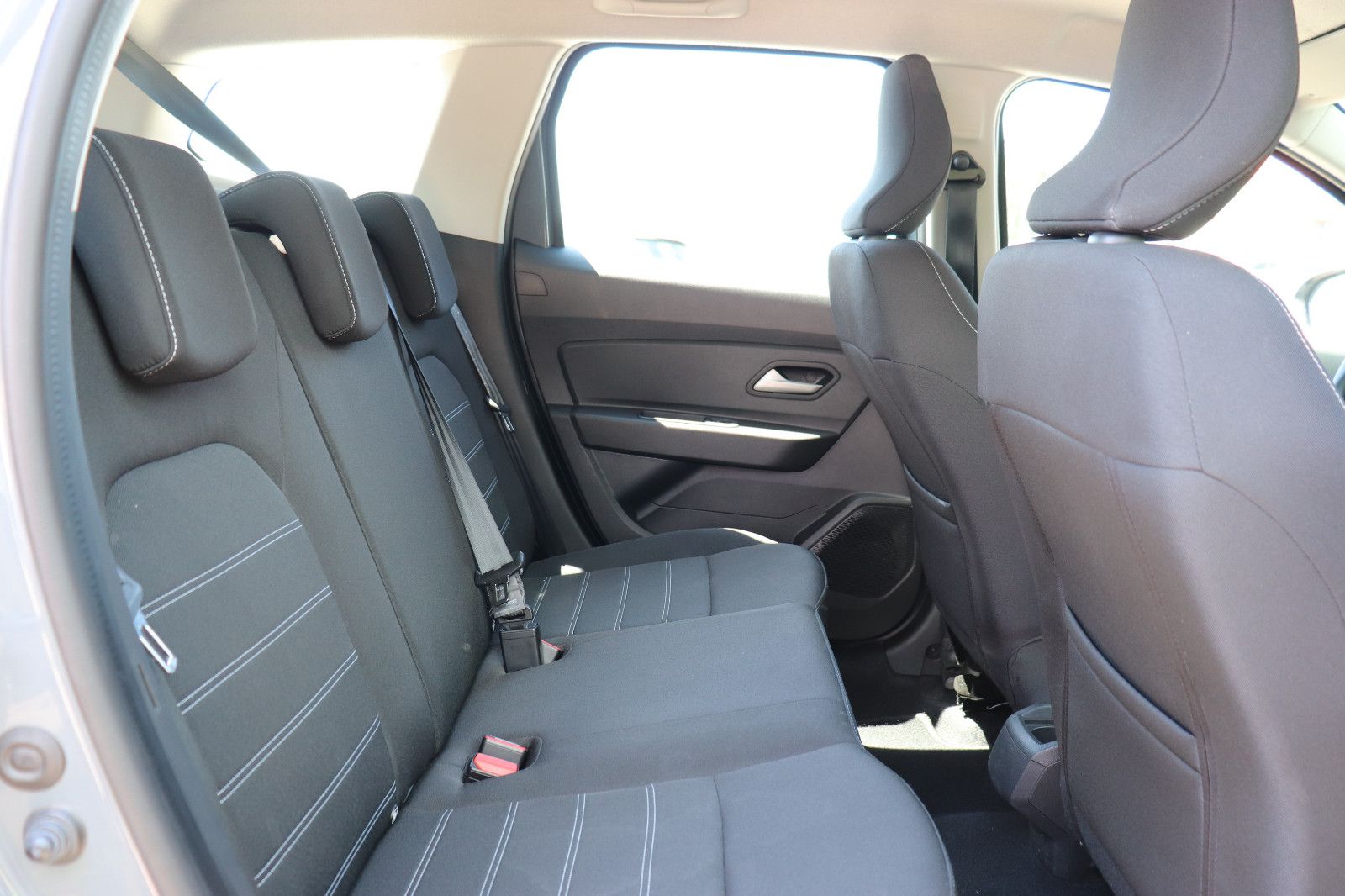 Dacia Duster II Expression - Samsaru's Car Outlet