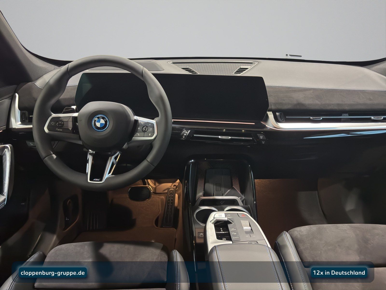BMW iX1 xDrive30 Head-Up+AHK+StHz+StKlima+Navi+ACC