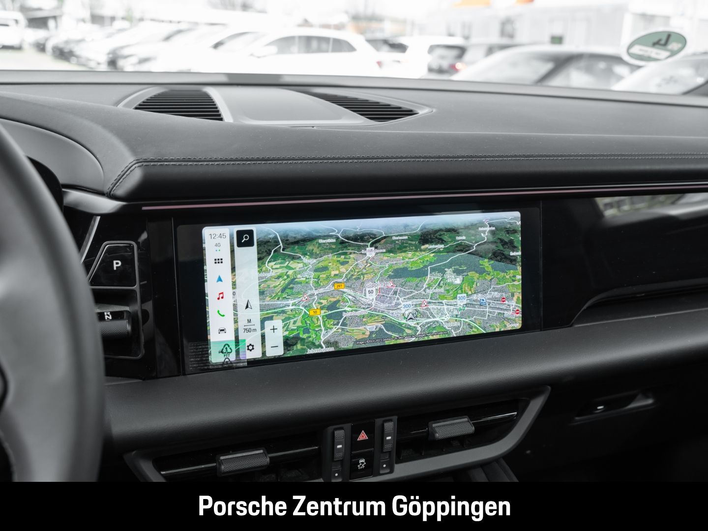 Porsche Macan 4 BOSE InnoDrive LED-Matrix Panoramadach