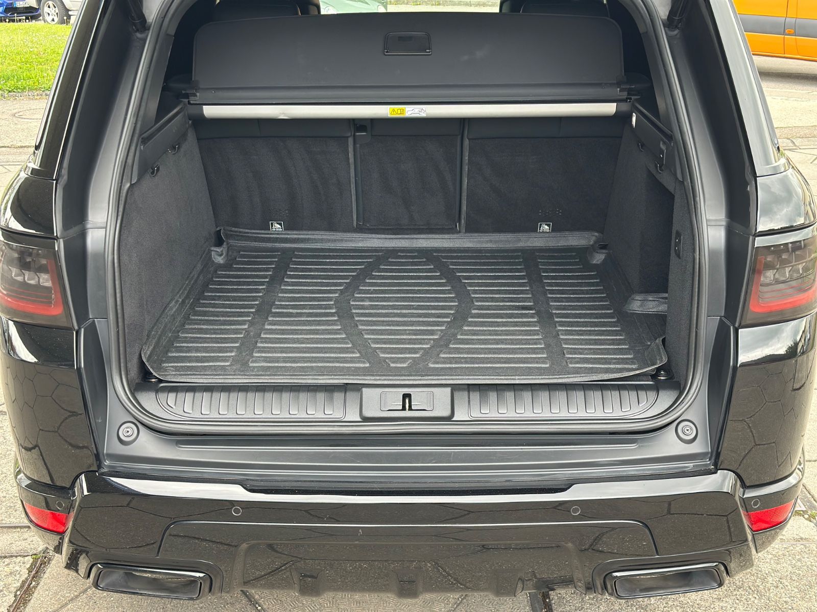 Range Rover Sport - Samsaru's Car Outlet