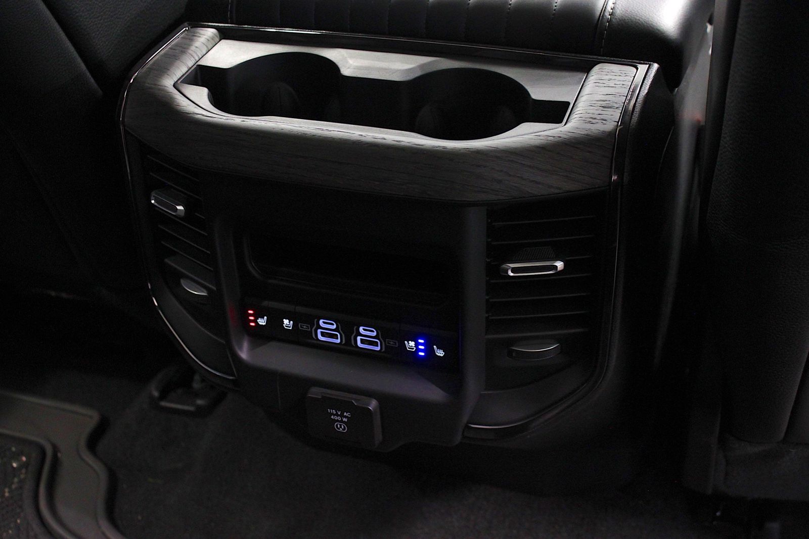 Dodge RAM 1500 Limited, ACC,360,PANO,NAVI,Warranty,CRP