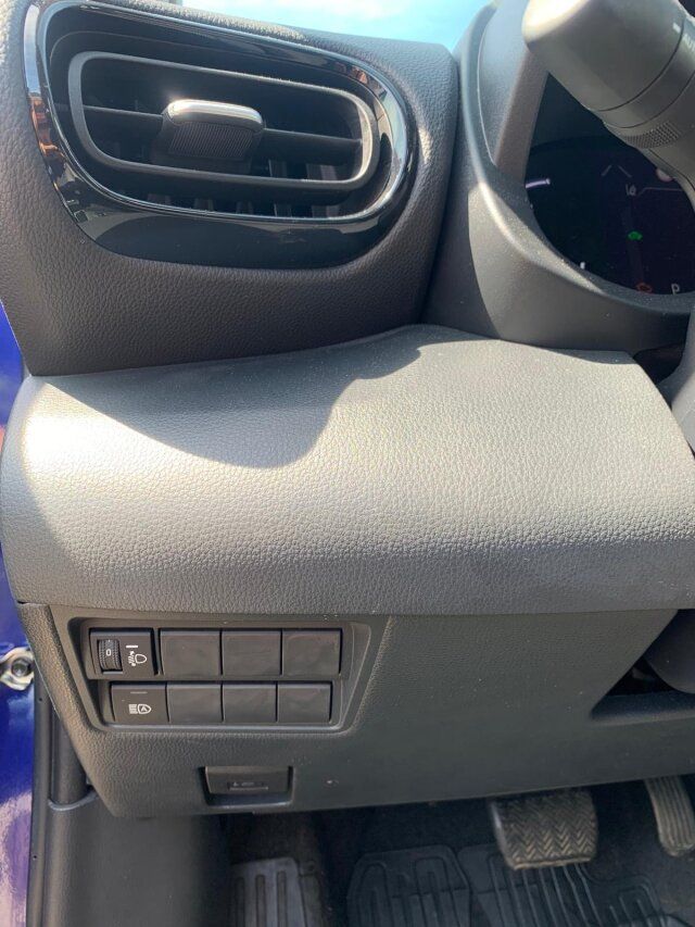 Toyota Yaris (Hybrid) Comfort ALLRAD /Kamera/Tempomat