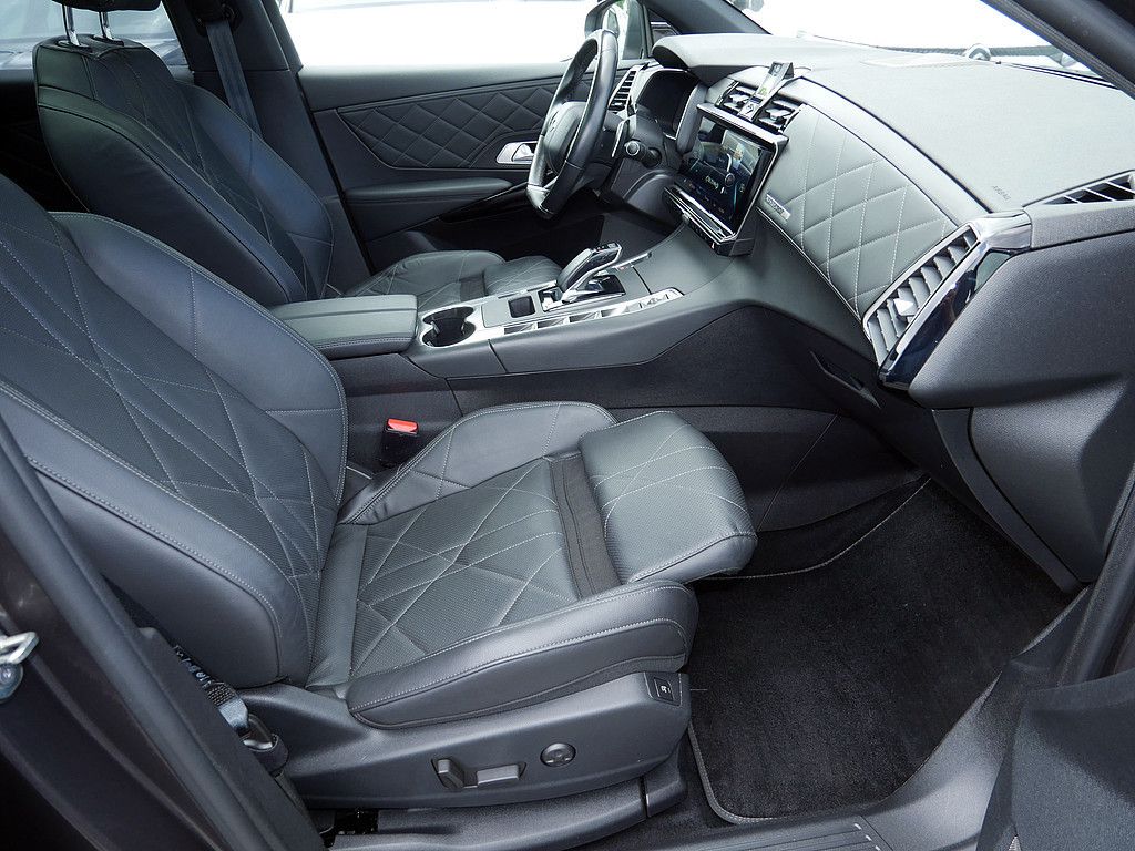 DS Automobiles DS 7 Crossback E-Tense Rivoli 4x4 ACC LED PANO
