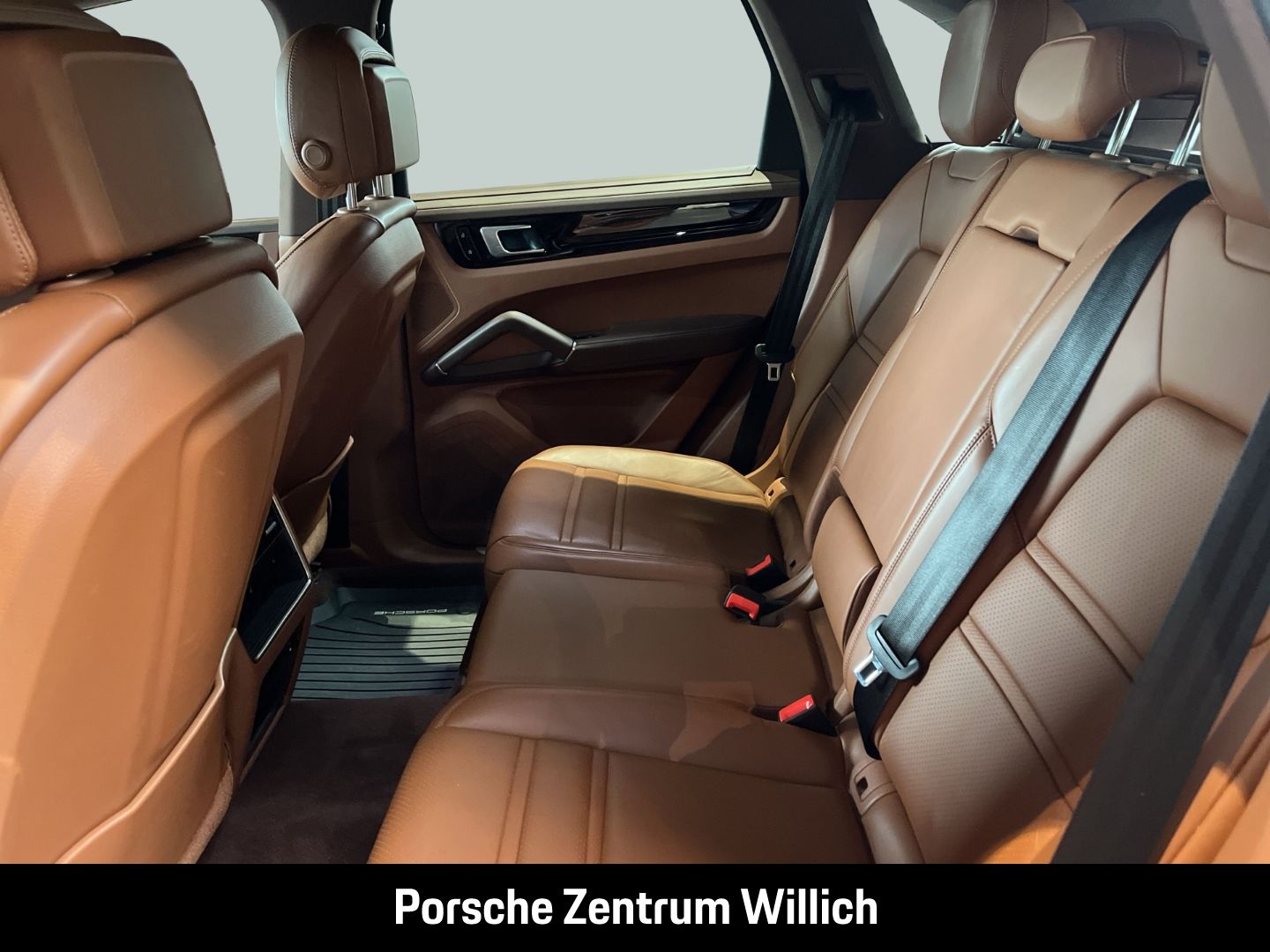 Porsche Cayenne E-Hybrid Clubleder Luftfederung 21-Zoll