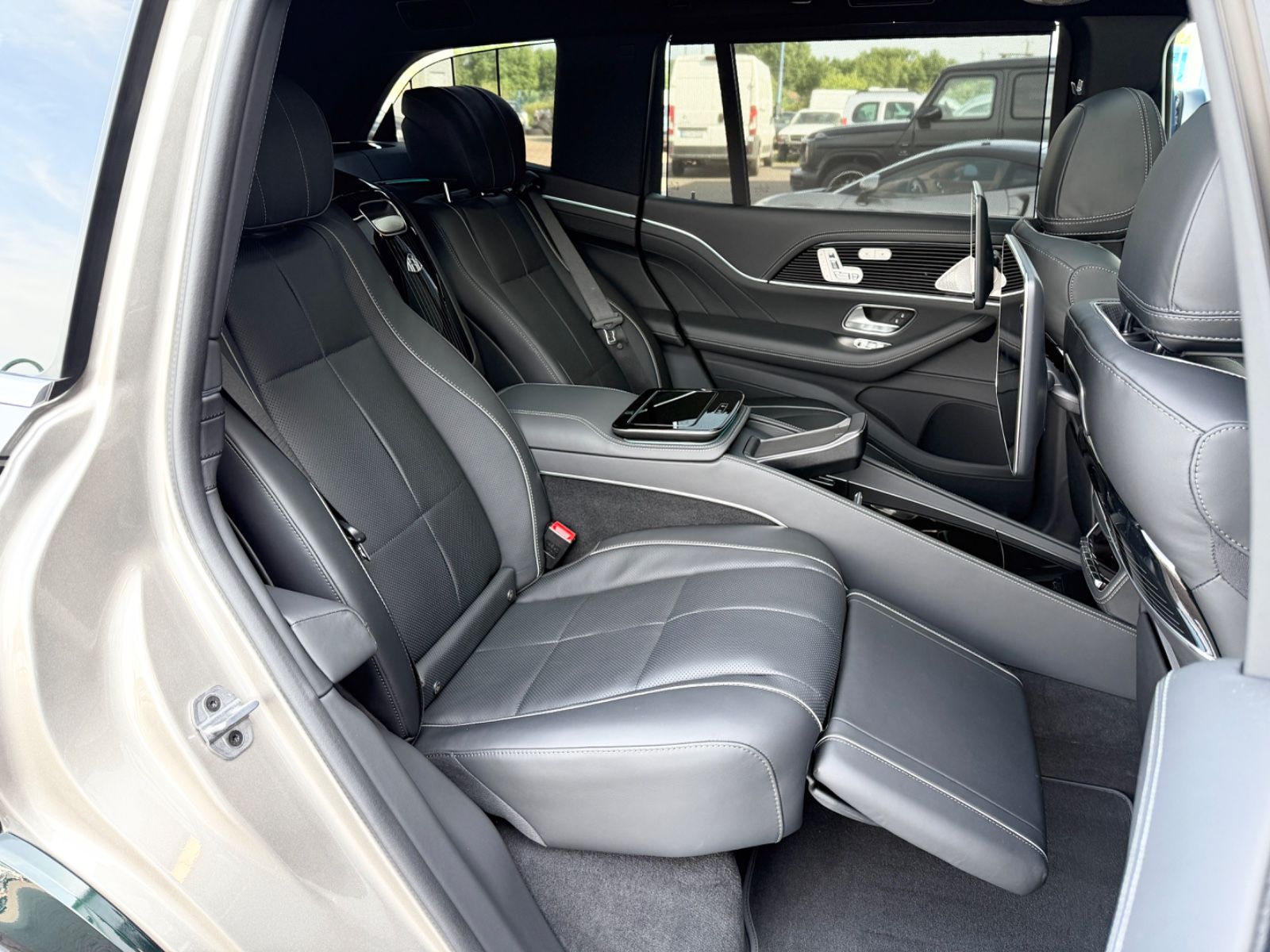 Mercedes-Benz GLS 600 Maybach 4Matic - Samsaru's Car Outlet