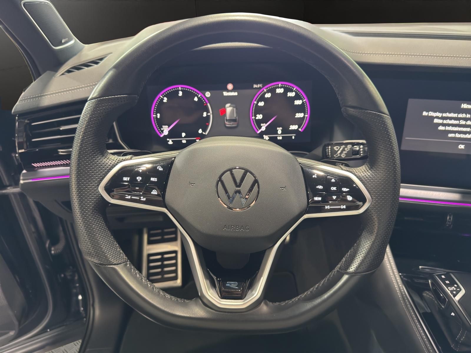 Volkswagen Touareg 3.0 V6 TDI 4M R-Line*AHK*HuD*PANO*LEDER*