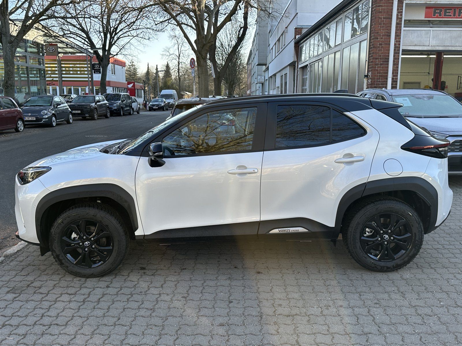 Toyota Yaris Cross 1.5l Hybrid FWD Style Plus + Safety-