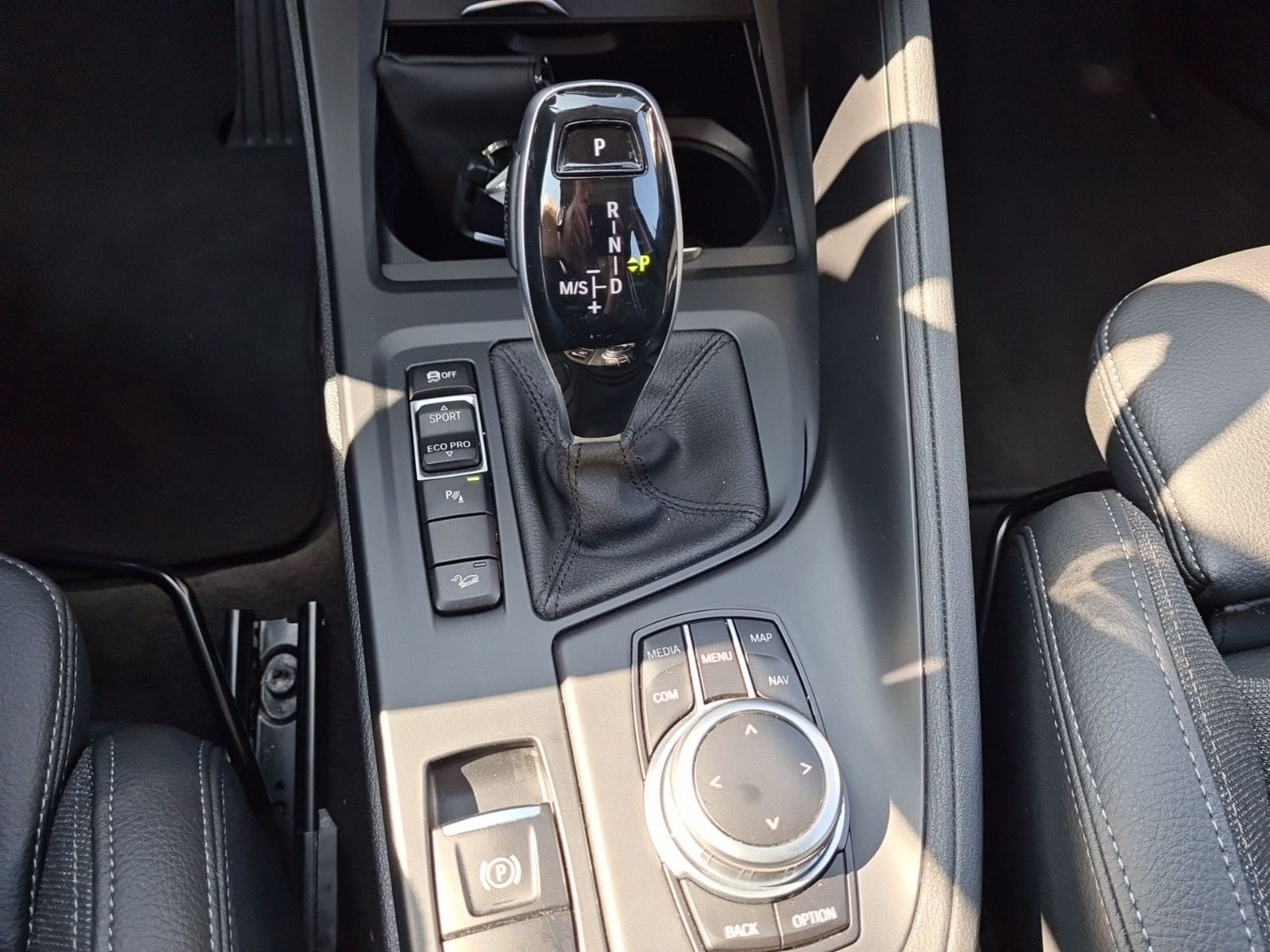 BMW X1 18d xDrive Business - Samsaru's Car Outlet