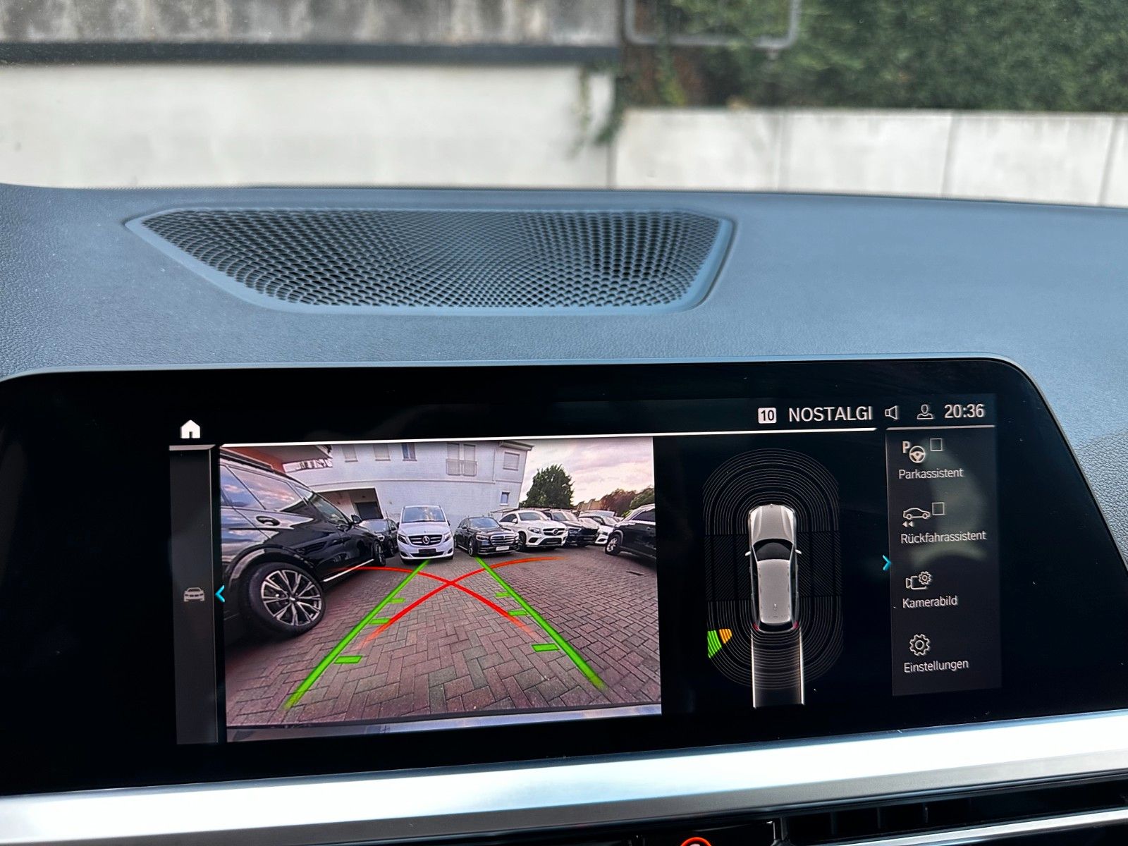 BMW 330e M Sport Shadow - Samsaru's Car Outlet