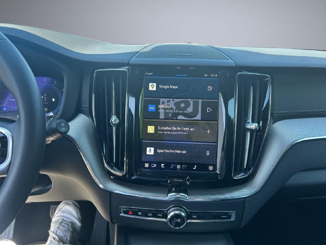 Volvo XC60 Ultimate Dark AWD * AHK * 360 Grad Kamera