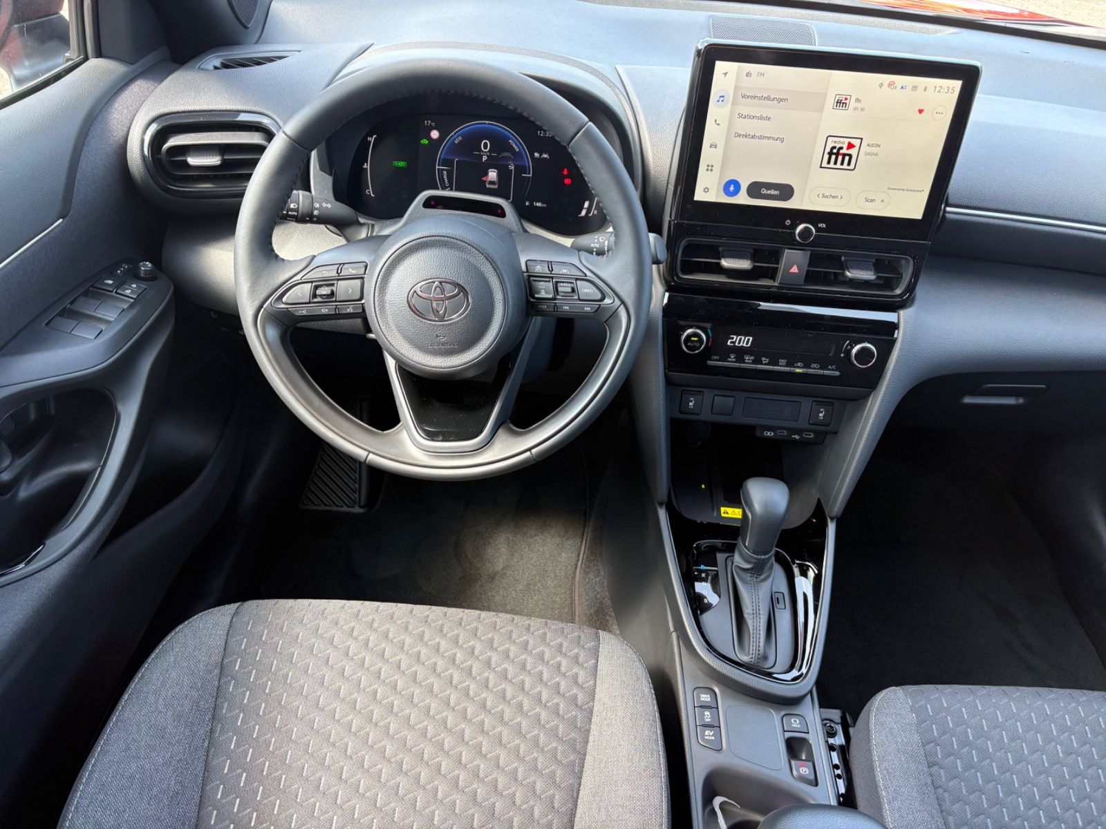Toyota Yaris Cross Teamplayer  **SAFETY/WINTER**