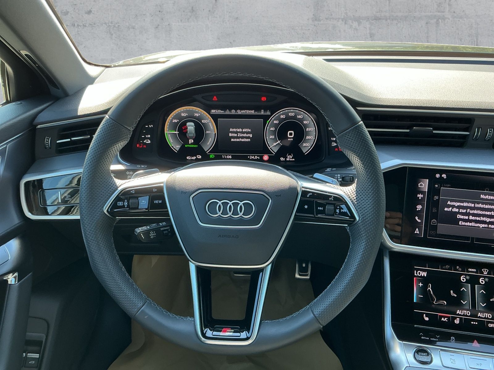 Audi A6 Avant 55 TFSI e QU S-LINE MATRIX+HuD+ACC+AHK