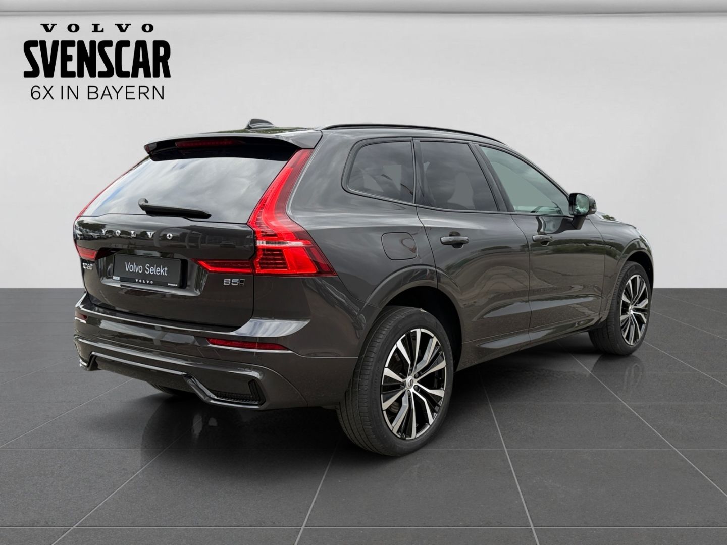 Volvo XC60 B5 Ultimate Dark AWD HUD  StandHZG H&K Luft