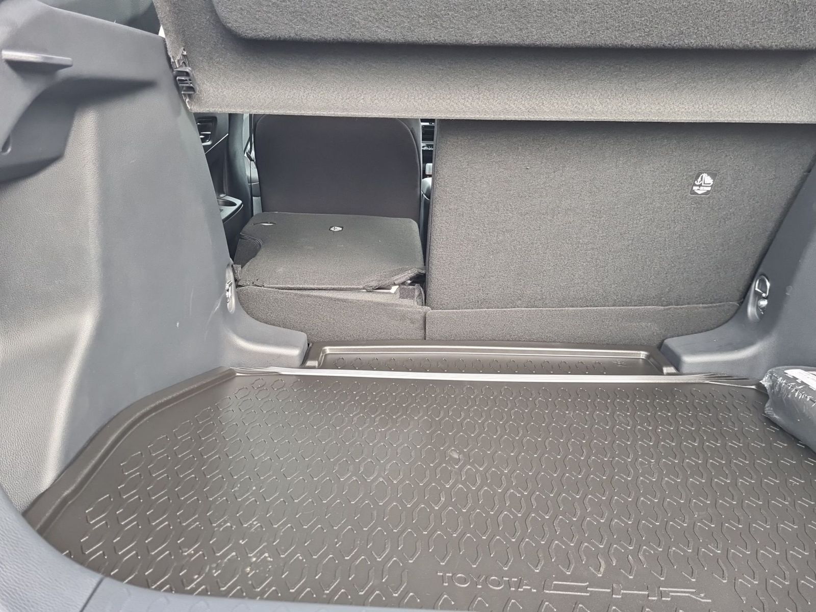 Toyota C-HR 1.8 FWD Team Deutschland ACC+AUT+LED+Navi