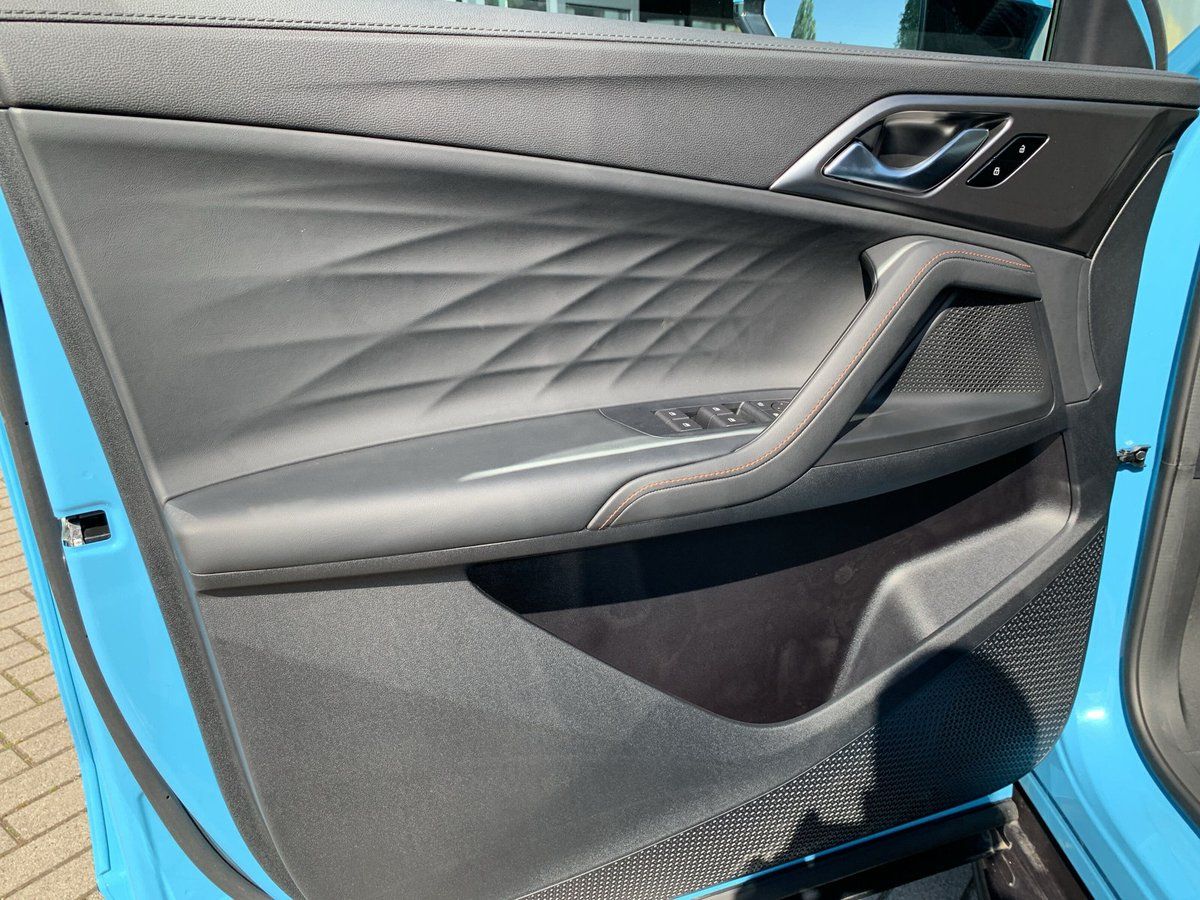 MG HS PHEV Luxury 360 KAMERA+PDC+SHZ+NAVI+LEDER+
