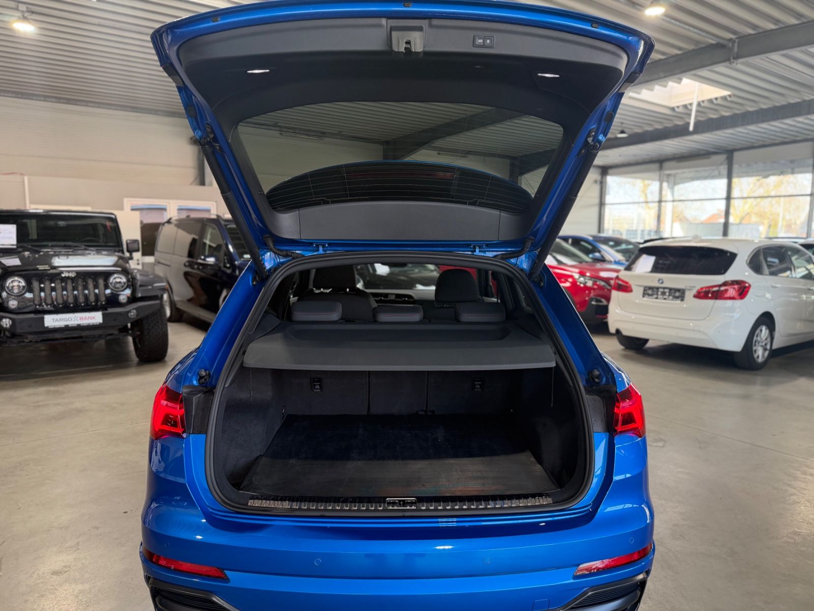Audi Q3 40 TDI quattro S Line|Virtual|AHK|Pano|StandH