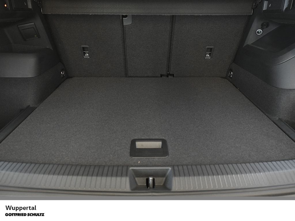 Volkswagen Tiguan R-Line 2.0 TDI LEDER AHK PANO HD MATRIX